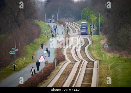 Premiers bus Vantage V1 bus route, section guidée à liveried Wright Eclipse Gemini 3 corps Volvo B5LH hybride à deux étages Banque D'Images