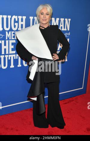 Deborra-Lee Furness participe à la soirée d'ouverture de 'The Music Man' au Winter Garden Theatre le 10 février 2022 à New York. Banque D'Images