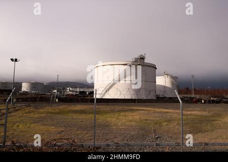 Installations de stockage de gaz naturel au port de Belfast, Irlande du Nord. Le gaz est importé pour usage domestique et commercial. Banque D'Images