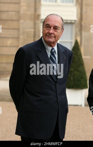 Paris (France), Palais de Elyse : Jacques Chirac rencontre le Président palestinien Mahmoud Abbas (2007/02/24). Banque D'Images