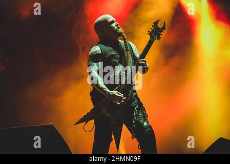 FRANCE, CLISSON, HELLFEST FESTIVAL 2017: Kerry King, guitariste du groupe américain de métal détritus Slayer, en direct sur scène pour le concert de clôture du Helffest Festival. Banque D'Images