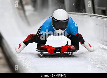Pékin, Chine. 11th févr. 2022. Yan Wengang, de la Chine, participe à la compétition des hommes de skeleton lors des Jeux olympiques d'hiver de Beijing 2022 au National Sliding Centre, dans le district de Yanqing, à Beijing, capitale de la Chine, le 11 février 2022. Credit: Jiang Wenyao/Xinhua/Alay Live News Banque D'Images