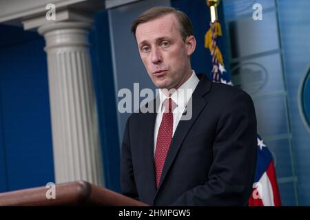 Washington DC, États-Unis. 11th févr. 2022. Jake Sullivan, conseillère en sécurité nationale, répond aux questions des médias d'information au cours du briefing de presse quotidien à la Maison Blanche à Washington, DC, USA, 11 février 2022. Sullivan répond aux questions sur les rapports d'une invasion imminente de l'Ukraine par la Russie. Photo de Shawn Thew/UPI crédit: UPI/Alay Live News Banque D'Images