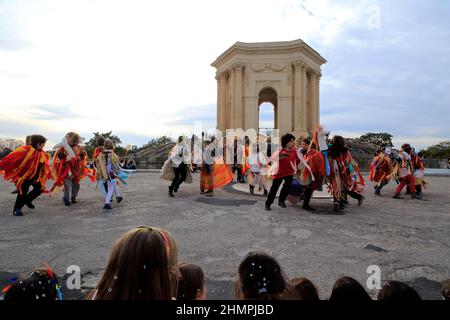 Carnaval occitan organisé par les écoles de Calandretas à Montpellier. Occitanie, France Banque D'Images