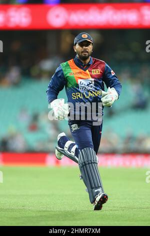 11th février 2022 ; Sydney Cricket Ground, Sydney, Nouvelle-Galles du Sud, Australie ; T20 cricket international, Australie contre Sri Lanka; Dinesh Chandimal du Sri Lanka court pour ramasser la balle de la frontière Banque D'Images