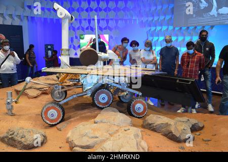 LE pavillon AMÉRICAIN présente une réplique de Mars rover à l'Expo 2020 Dubaï aux Émirats arabes Unis - 1 février 2022. Banque D'Images