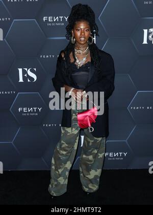 Hollywood, États-Unis. 11th févr. 2022. HOLLYWOOD, LOS ANGELES, CALIFORNIE, États-Unis - 11 FÉVRIER : Amiraa Vee arrive à la fête de la beauté et de la peau de Fenty organisée par Rihanna aux Goya Studios le 11 février 2022 à Hollywood, Los Angeles, Californie, États-Unis. (Photo de Xavier Collin/image Press Agency/Sipa USA) crédit: SIPA USA/Alay Live News Banque D'Images