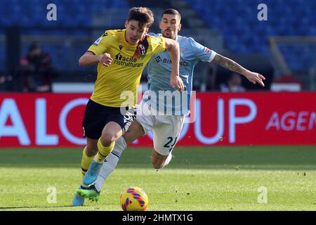 Rome, Italie. 12th févr. 2022. ROME, Italie - 12.02.2022: HICKEY (bol) ZACCANB (LATIUM) en action pendant la série italienne Un match de football entre SS LAZIO vs BOLOGNE au stade olympique de Rome. Crédit : Agence photo indépendante/Alamy Live News Banque D'Images