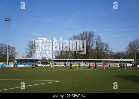 Les joueurs de Forest Green Rovers se réchauffent avant le match de la Sky Bet League Two au stade communautaire VBS de Londres. Date de la photo: Samedi 12 février 2022. Banque D'Images