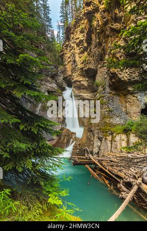Johnston Canyon Lower Falls Canada Banque D'Images