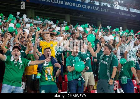 Abu Dhabi, Émirats arabes Unis. 12th févr. 2022. Abu Dhabi, Émirats Arabes Unis, février 12th 2021 fans lors du dernier match de football de la coupe du monde du club de la FIFA 2021 entre Chelsea et Palmeiras au stade Mohammed Bin Zayed d'Abu Dhabi, Émirats Arabes Unis. Richard Callis/SPP crédit: SPP Sport Press photo. /Alamy Live News Banque D'Images