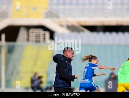 Florence, Europe. 12th févr. 2022. Firenze, Italie, février 12 2022 Fabio Ulderici (entraîneur-chef Empoli Dames) en action pendant le match de Coppa Italia Femminile entre ACF Fiorentina et Empoli Dames au Stadio Artemio Franchi à Firenze, Italie Michele Finessi/SPP crédit: SPP Sport Press photo. /Alamy Live News Banque D'Images