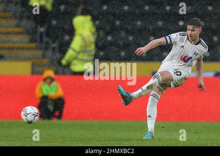 Tom Cairney #10 de Fulham passe la balle Banque D'Images