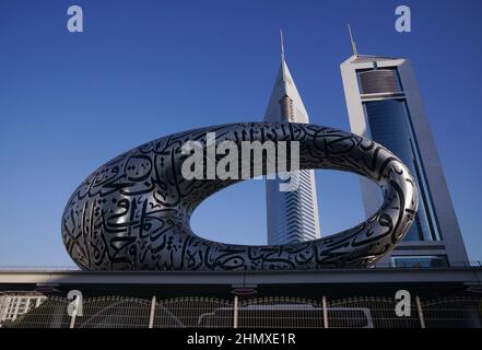 Le Musée du futur - conçu par le studio d'architecture Killa Design et conçu par Buro Happold - dans le quartier financier de Dubaï, aux Émirats arabes Unis. Date de la photo: Mercredi 9 février 2022. Banque D'Images