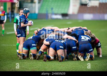 Harlequins Women contre Worcester Warriors Women's Allianz Premier 15s London, Angleterre février 12th 2022: Dans une mêlée pendant le match entre Harlequins Women contre Worcester Warriors à Twickenham Stoop . Score final: Harlequins Rugby 42 : 15 Worcester Warriors Banque D'Images