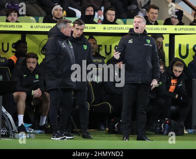 Norwich, Royaume-Uni. 12th févr. 2022. Dean Smith (directeur de Norwich) au match de Norwich City contre Manchester City, première ligue anglaise, à Carrow Road, Norwich. Crédit : Paul Marriott/Alay Live News Banque D'Images