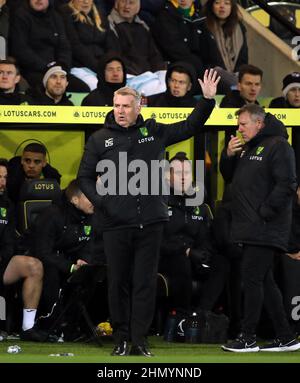 Norwich, Royaume-Uni. 12th févr. 2022. Dean Smith (directeur de Norwich) au match de Norwich City contre Manchester City, première ligue anglaise, à Carrow Road, Norwich. Crédit : Paul Marriott/Alay Live News Banque D'Images