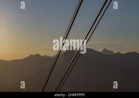 Coucher de soleil depuis le mont Sugarloaf, Rio de Janeiro, Brésil Banque D'Images