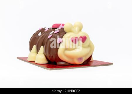 M&S Love est dans l'air Colin le Caterpillar Limited Edition Valentines Cake Banque D'Images