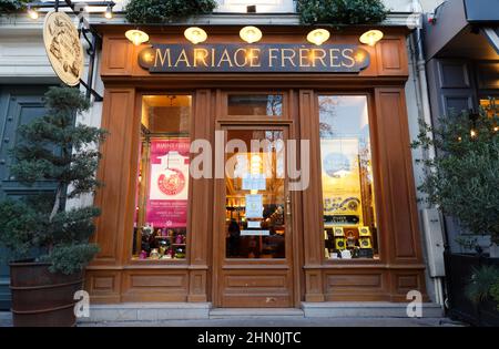 Mariage Freres offre le plus grand magasin de thé de la planète: Une sélection de plus de 800 références de 36 pays producteurs de thé avec chaque type de thé. Il Banque D'Images