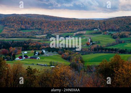 Le Cove Scenic Overlook près de accident Maryland dans le comté de Garrett. Banque D'Images