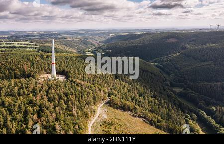 Vue aérienne du site de construction d'éoliennes Banque D'Images