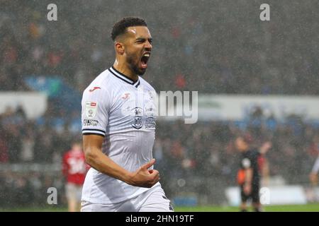 Swansea, Royaume-Uni. 13th févr. 2022. Cyrus Christie, de Swansea, fête ses célébrations après qu'il ait atteint le but 2nd de ses équipes. EFL Skybet Championship Match, Swansea City et Bristol City au stade Swansea.com de Swansea le dimanche 13th février 2022. Cette image ne peut être utilisée qu'à des fins éditoriales. Utilisation éditoriale uniquement, licence requise pour une utilisation commerciale. Aucune utilisation dans les Paris, les jeux ou les publications d'un seul club/ligue/joueur. photo par Andrew Orchard/Andrew Orchard sports Photography/Alamy Live News crédit: Andrew Orchard sports Photography/Alamy Live News Banque D'Images