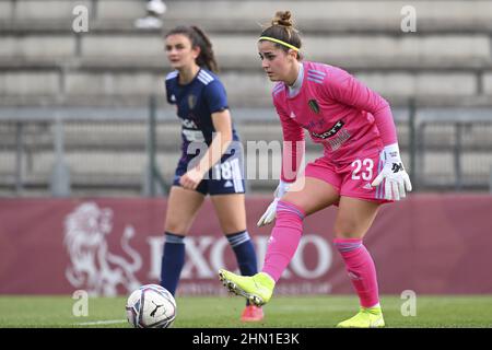 Rome, Italie. 13th févr. 2022. Giorgia Bettineschi de F.C. Como Women lors du quart-finale de match de retour de Women's Coppa Italia entre A.S. Roma Women et F.C. Como femmes au stadio Tre Fontane le 13th février 2022 à Rome, Italie. Crédit : Agence photo indépendante/Alamy Live News Banque D'Images