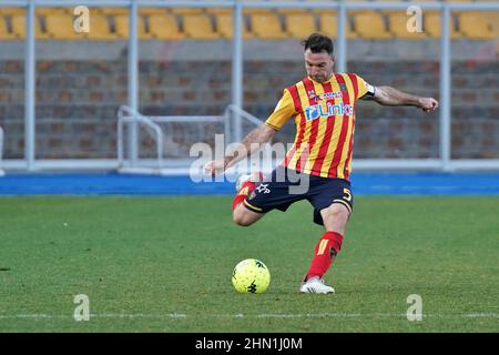 Lecce, Italie. 13th févr. 2022. Fabio Lucioni (US Lecce) pendant US Lecce vs Benevento Calcio, match de football italien série B à Lecce, Italie, février 13 2022 crédit: Independent photo Agency/Alamy Live News Banque D'Images