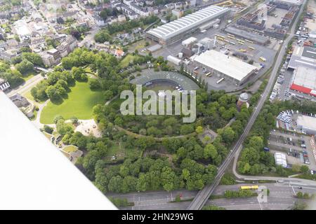 Vue aérienne, Centre d'éducation pour adultes Heinrich Thöne, Broich - est, Mülheim an der Ruhr, région de la Ruhr, Rhénanie-du-Nord-Westphalie, Allemagne, éducation, educati Banque D'Images