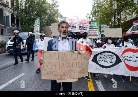 Les réfugiés protestent à Athènes en refusant de vivre dans les camps de réfugiés grecs et de demander des avantages de l'État et des appartements gratuits dans les villes. Banque D'Images