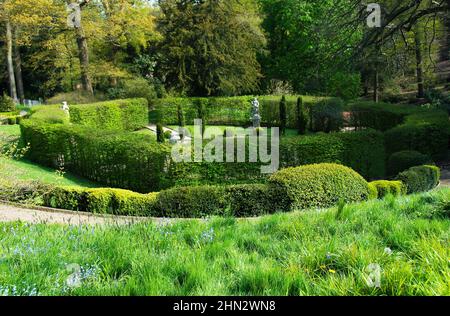 Le jardin de la statue du château de Belvoir Banque D'Images