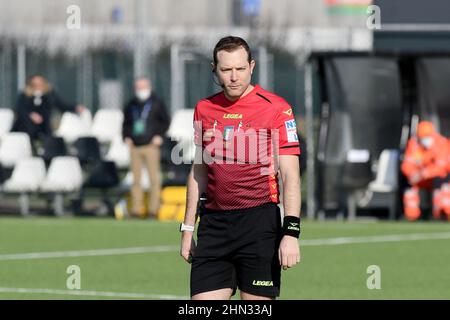 Turin, Italie. 13th févr. 2022. Arbitre Nicolo Marini lors du match de la coupe de la femme italienne 2021/2022 entre Juventus FC et Inter FC femmes au centre de formation de Juventus le 13 février 2022 à Vinovo, Italie photo ReporterTorino crédit: Agence de photo indépendante/Alamy Live News Banque D'Images