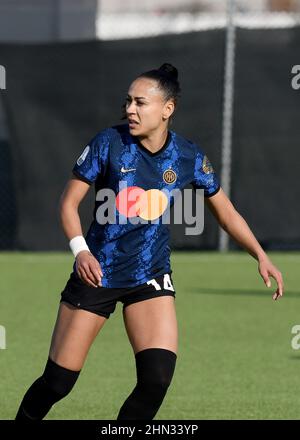 Turin, Italie. 13th févr. 2022. Kathellen Sousa Feitoza des femmes Inter FC lors du match de la coupe des femmes italiennes 2021/2022 entre Juventus FC et Inter FC femmes au Centre de formation de Juventus le 13 février 2022 à Vinovo, Italie photo ReporterTorino crédit: Agence de photo indépendante/Alay Live News Banque D'Images