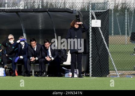 Rita Guarino entraîneure en chef d'Inter FC Women lors du match de la coupe italienne des femmes 2021/2022 entre Juventus FC et Inter FC Women au Juventus Training C Banque D'Images