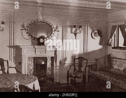 Photo d'époque de l'intérieur du Titanic Liner : le salon. 1912 deux pièces (la chambre et le salon) dans un appartement privé, dont le coût était d'environ Banque D'Images
