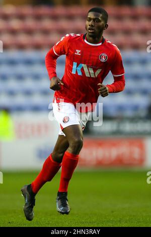 Daniel Kanu de Charlton Athletic lors du match de la Sky Bet League One au DW Stadium, Wigan. Date de la photo: Samedi 12 février 2022. Banque D'Images