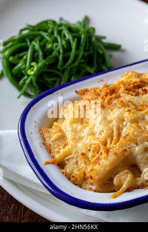 Fromage macaroni, cuisine de pub servie au Pigs Nose Inn, East Prawle, Devon Banque D'Images