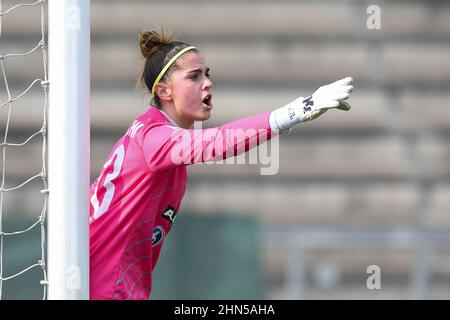 Rome, Italie. 13th févr. 2022. Giorgia Bettineschi de Como Women FC pendant le match de football de l'Italie coupe comme Roma v Como au Tre Fontane Stadium le 13 février 2022 à Rome, Italie. (Photo par AllShotLive/Sipa USA) crédit: SIPA USA/Alay Live News Banque D'Images