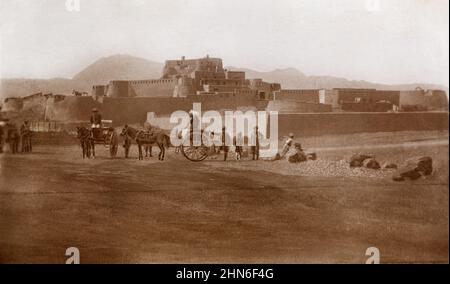 Une vue historique du fort Jamrud sur la frontière nord-ouest de l'Inde coloniale britannique, vers le début du 20th siècle. Banque D'Images