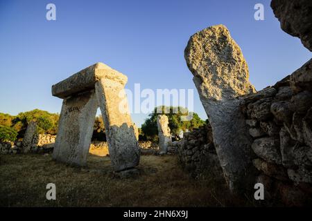 santuario de Taula, poblado prehistòrico de Talatí de Dalt, 1300 a.C, Maó. Minorque, Islas Baleares, Espagne Banque D'Images