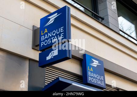 Signe de la Banque postale, une banque publique française filiale à 100% du groupe la poste et spécialisée dans les services financiers Banque D'Images