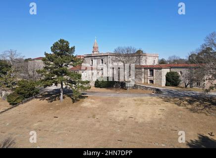 Atlanta, Géorgie, États-Unis. 13th févr. 2022. Lieux de tournage Ozark, Omar Navarro Estate, Atlanta GA sur place pour les lieux de tournage Netflix OZARK, Atlanta, GA le 13 février 2022. Crédit : Derek Storm/Everett Collection/Alay Live News Banque D'Images