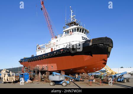 Anacortes, WA, USA - 12 février 2022 ; bateau à vapeur Phyllis Dunlap au chantier naval de Dakota Creek Industries à Anacortes hors de l'eau Banque D'Images