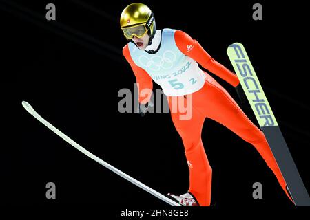 Zhangjiakou, Hebei, Chine. 14th févr. 2022. Gregor Deschwanden (SUI) saut à ski : l'équipe masculine Grande colline pendant les Jeux Olympiques d'hiver de Beijing 2022 au Centre national de saut à ski de Zhangjiakou, Hebei, Chine . Credit: Koji Aoki/AFLO SPORT/Alay Live News Banque D'Images