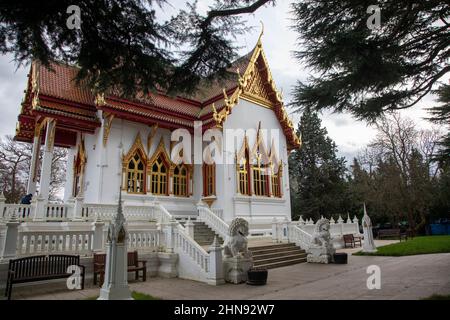 Wat Buddhapadipa, temple bouddhiste thaïlandais, Wimbledon, Londres, Royaume-Uni Banque D'Images