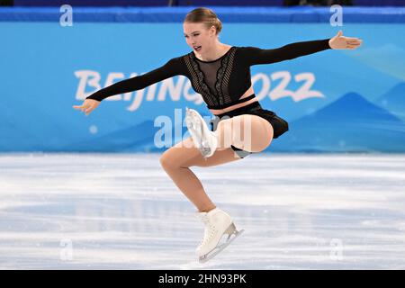 Pékin, Chine. 15th févr. 2022. Lindsay van Zundert, des pays-Bas, se produit dans le cadre du programme de courte durée de patinage artistique féminin au stade intérieur de la capitale, lors des Jeux olympiques d'hiver de Beijing 2022, le 15 février 2022. Photo de Richard Ellis/UPI crédit: UPI/Alay Live News Banque D'Images