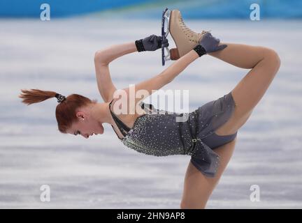 Pékin, Chine. 15th févr. 2022. Eliska Brezinova, de la République tchèque, se produit dans le cadre du programme féminin de patinage artistique unique au stade intérieur de la capitale, lors des Jeux Olympiques d'hiver de Beijing 2022, le 15 février 2022. Photo de Richard Ellis/UPI. Crédit : UPI/Alay Live News Banque D'Images