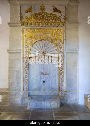 Bahchisaraj, Russie - 18 septembre 2020 : 'Fontaine d'Or', Palais de Khan, Bakhchisarai, Crimée Banque D'Images