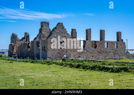 Ruines du palais d'Earl à Birsay sur le continent Orkney, Écosse, Royaume-Uni Banque D'Images